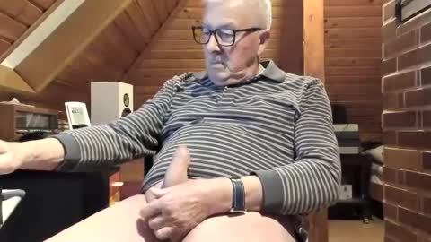 Snapshot of vonrex1 chatting on December 25, 4:54 pm heinz online show from December 25, 4:54 pm