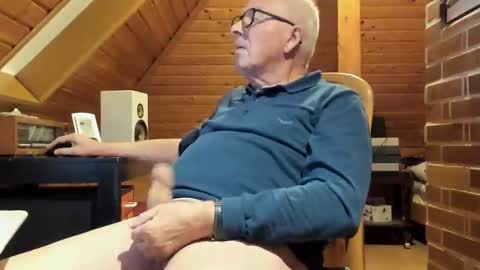 Snapshot of vonrex1 chatting on December 28, 6:29 pm heinz online show from December 28, 6:29 pm