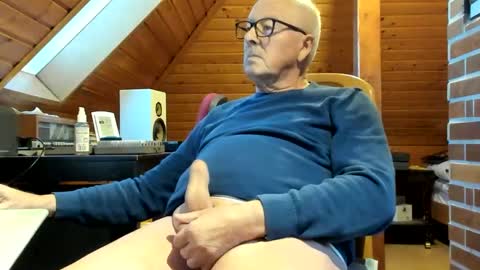 Snapshot of vonrex1 chatting on January 3, 3:44 pm heinz online show from January 3, 3:44 pm