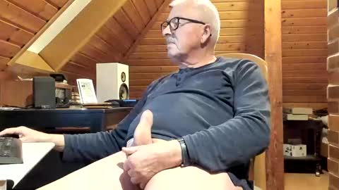 Snapshot of vonrex1 chatting on January 21, 6:34 pm heinz online show from January 21, 6:34 pm