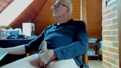 Snapshot of vonrex1 chatting on February 18, 10:27 am heinz online show from February 18, 10:27 am