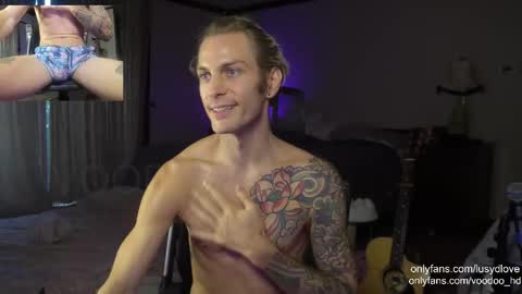 Voodoo and Lucy online show from October 10, 2:43 am