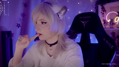 Snapshot of vronnier chatting on September 28, 6:13 pm vronnier online show from September 28, 6:13 pm