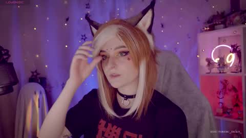 Snapshot of vronnier chatting on October 24, 3:30 pm vronnier online show from October 24, 3:30 pm