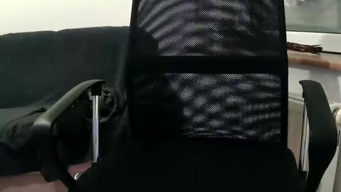 Snapshot of vulkan12p chatting on January 6, 9:54 pm Daniel online show from January 6, 9:54 pm