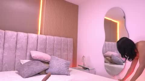 Violeta online show from February 24, 3:04 am