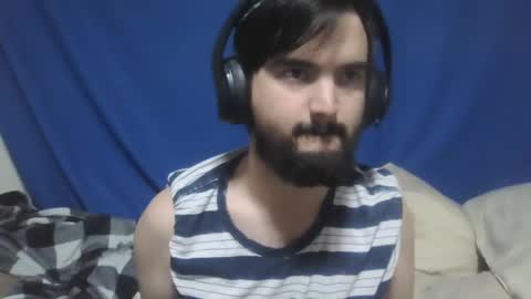 Snapshot of vygrax chatting on December 24, 9:33 pm Vygrax online show from December 24, 9:33 pm