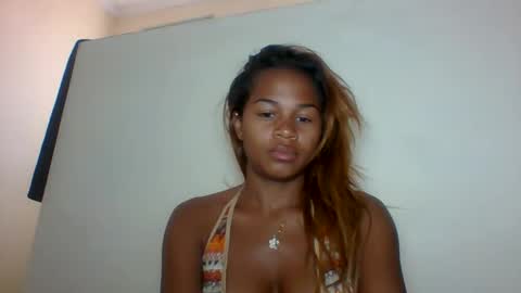 Snapshot of vynarahot chatting on May 21, 7:37 am vynarahot online show from May 21, 7:37 am