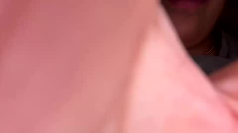 Snapshot of w2456 chatting on January 13, 11:32 pm w2456 online show from January 13, 11:32 pm