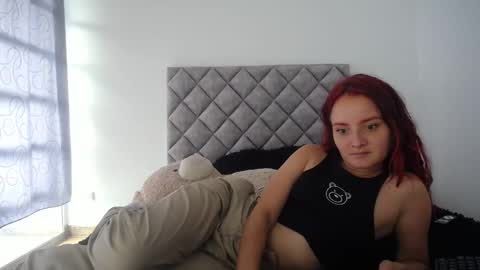 Snapshot of wade_wil chatting on February 25, 6:31 pm wade and antonella online show from February 25, 6:31 pm