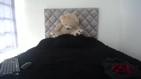 Snapshot of wade_wil chatting on February 26, 3:30 pm wade and antonella online show from February 26, 3:30 pm