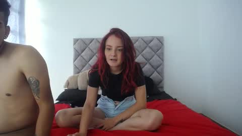 Snapshot of wade_wil chatting on February 26, 7:27 pm wade and antonella online show from February 26, 7:27 pm