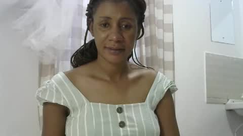 Snapshot of wakanda_goddess chatting on March 6, 5:03 am wakanda_goddess online show from March 6, 5:03 am