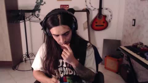 Snapshot of wake_and_bakee chatting on February 10, 4:49 am John online show from February 10, 4:49 am