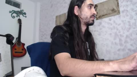 Snapshot of wake_and_bakee chatting on March 25, 3:01 am John online show from March 25, 3:01 am