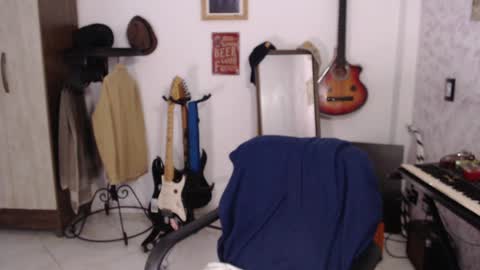 Snapshot of wake_and_bakee chatting on April 26, 8:39 pm John online show from April 26, 8:39 pm
