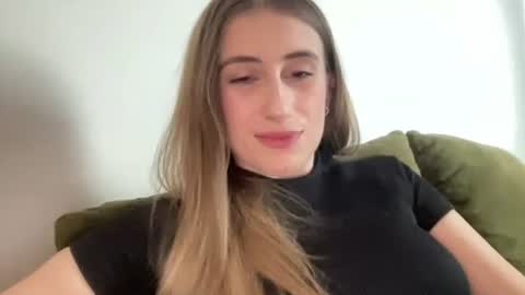 walkiria19 online show from February 8, 10:07 am