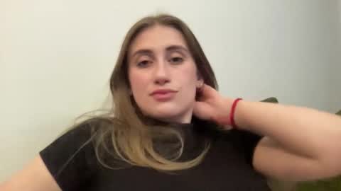 walkiria19 online show from March 17, 7:50 pm