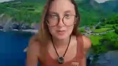 Snapshot of wanderlustjade chatting on August 1, 7:24 pm Jade Adonis online show from August 1, 7:24 pm