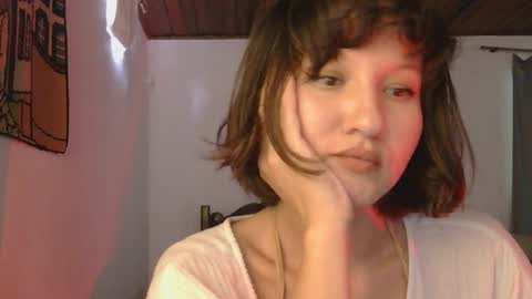 Snapshot of wanderwhitch chatting on February 26, 3:33 pm Miya online show from February 26, 3:33 pm