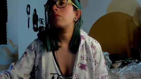 Snapshot of waningrosee chatting on January 4, 2:25 pm Waningrose Lu online show from January 4, 2:25 pm