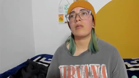 Snapshot of waningrosee chatting on November 18, 11:59 pm Waningrose Lu online show from November 18, 11:59 pm