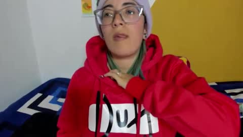 Snapshot of waningrosee chatting on November 25, 11:49 pm Waningrose Lu online show from November 25, 11:49 pm