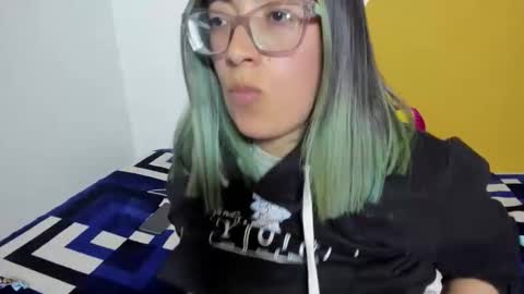 Snapshot of waningrosee chatting on November 30, 11:31 pm Waningrose Lu online show from November 30, 11:31 pm