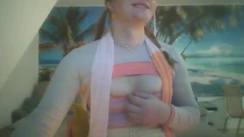 Snapshot of wannafeelitall chatting on January 9, 4:39 pm Emilia inst online show from January 9, 4:39 pm