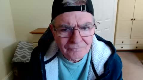 wanttobefree90 online show from June 8, 1:55 pm