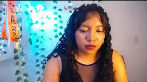 Snapshot of warisgoddes chatting on July 7, 7:23 am EMILY online show from July 7, 7:23 am