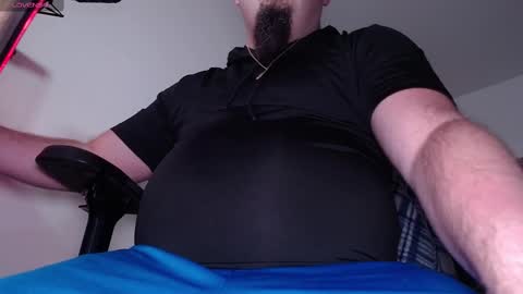 Snapshot of warno34 chatting on October 14, 4:02 am Warno online show from October 14, 4:02 am