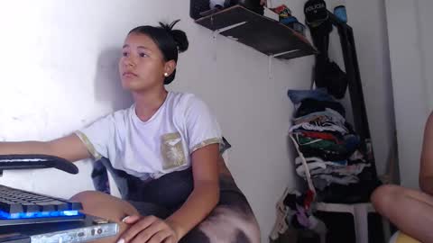  washbag14 online show from February 11, 6:13 pm