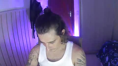 wave_boyy online show from May 26, 6:37 pm
