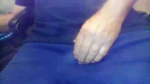 Snapshot of wayne1311 chatting on October 18, 2:36 am wayne1311 online show from October 18, 2:36 am