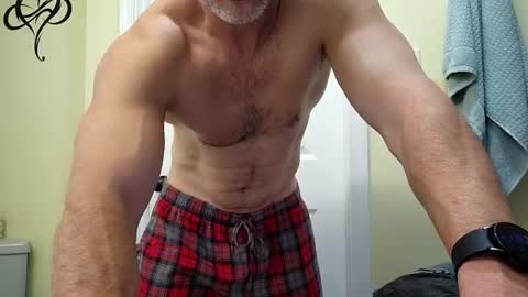 Snapshot of waynekent80 chatting on January 10, 2:30 pm waynekent80 online show from January 10, 2:30 pm