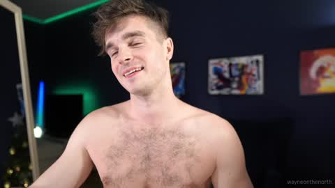 Snapshot of waynenorth chatting on December 16, 7:10 pm waynenorth online show from December 16, 7:10 pm