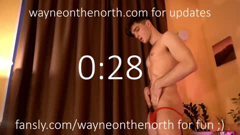 Snapshot of waynenorth chatting on December 21, 4:30 am waynenorth online show from December 21, 4:30 am