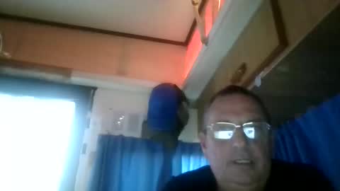 Snapshot of wazahardon2 chatting on November 2, 7:49 pm wazahardon2 online show from November 2, 7:49 pm