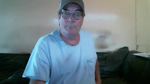 Snapshot of wbfarm chatting on October 14, 10:54 pm WB Farm online show from October 14, 10:54 pm