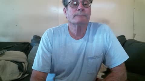 Snapshot of wbfarm chatting on November 25, 9:04 pm WB Farm online show from November 25, 9:04 pm