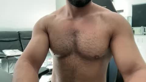 Snapshot of weaponx1 chatting on March 19, 10:14 pm Weapon X online show from March 19, 10:14 pm