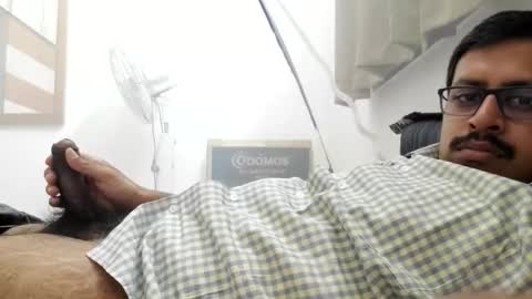 sexyguy online show from May 25, 2:23 pm