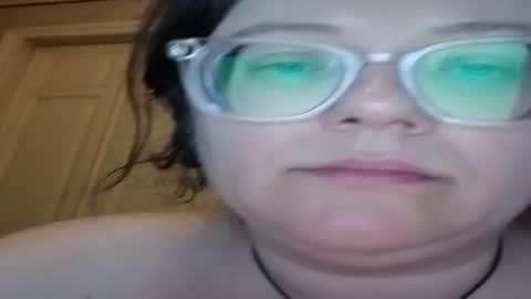 Snapshot of webgirl2 chatting on July 6, 8:33 pm Marina online show from July 6, 8:33 pm
