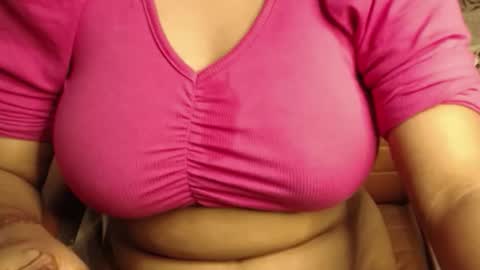 mina online show from March 28, 7:08 am