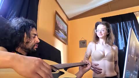 wecum2getdown online show from February 22, 4:38 pm