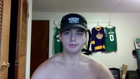 weenskir online show from April 15, 9:48 pm