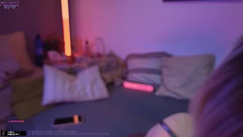 Snapshot of weird_inside chatting on March 18, 8:23 pm Alyssa and James online show from March 18, 8:23 pm