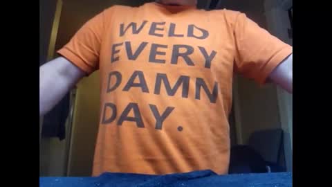 Snapshot of welderod chatting on January 8, 9:55 am welderod online show from January 8, 9:55 am