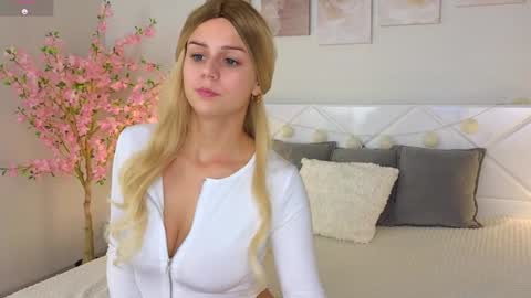 Im Wendy online show from December 15, 9:42 pm